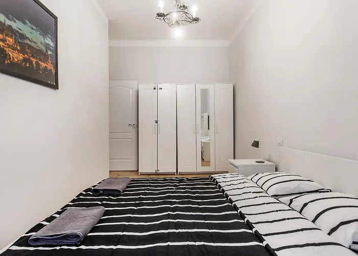 Hr45 Grandissimo 3-bedroom 2-bathroom *